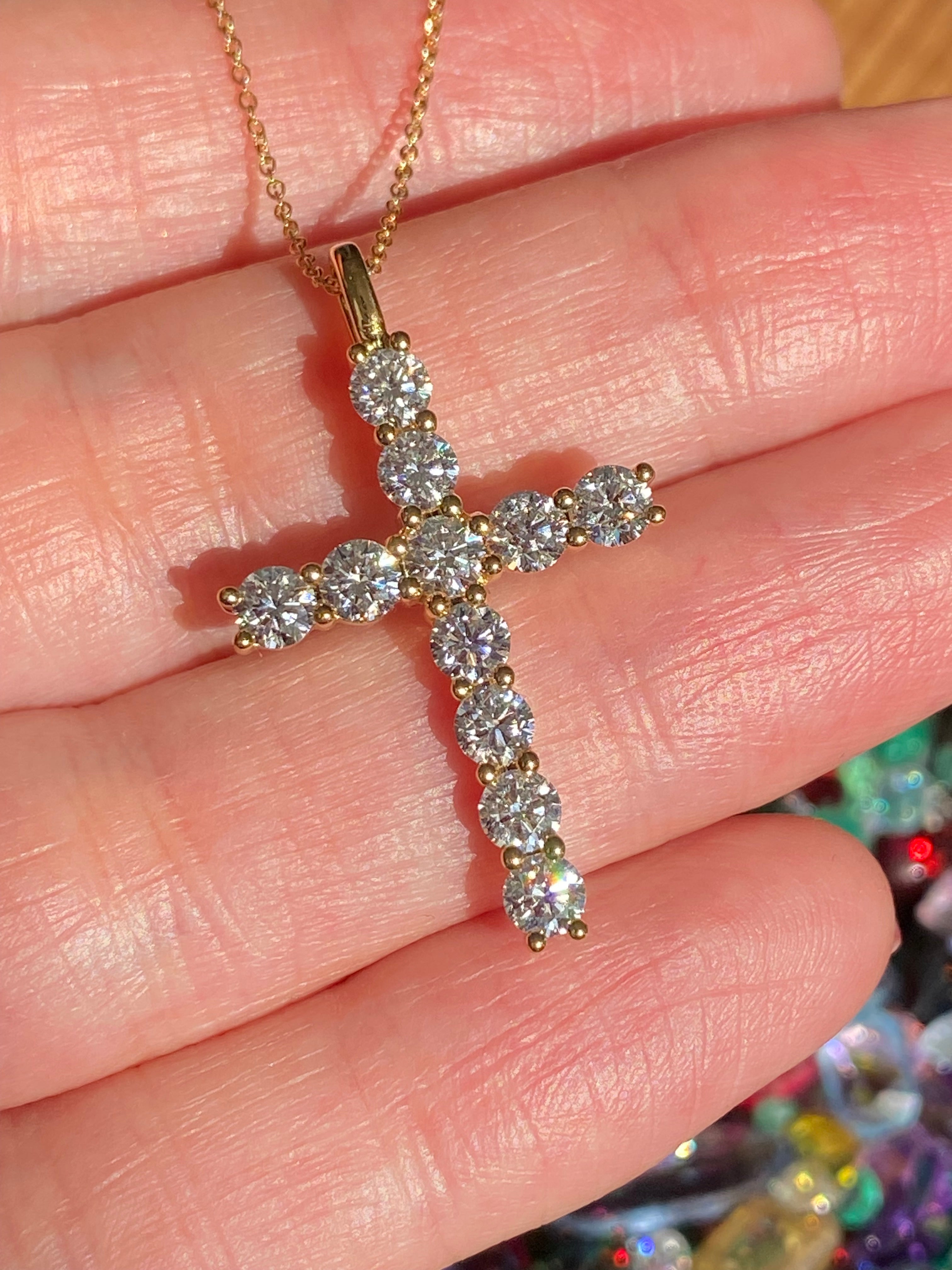 2.00 CTW Natural Diamond Cross in 18ct Yellow Gold