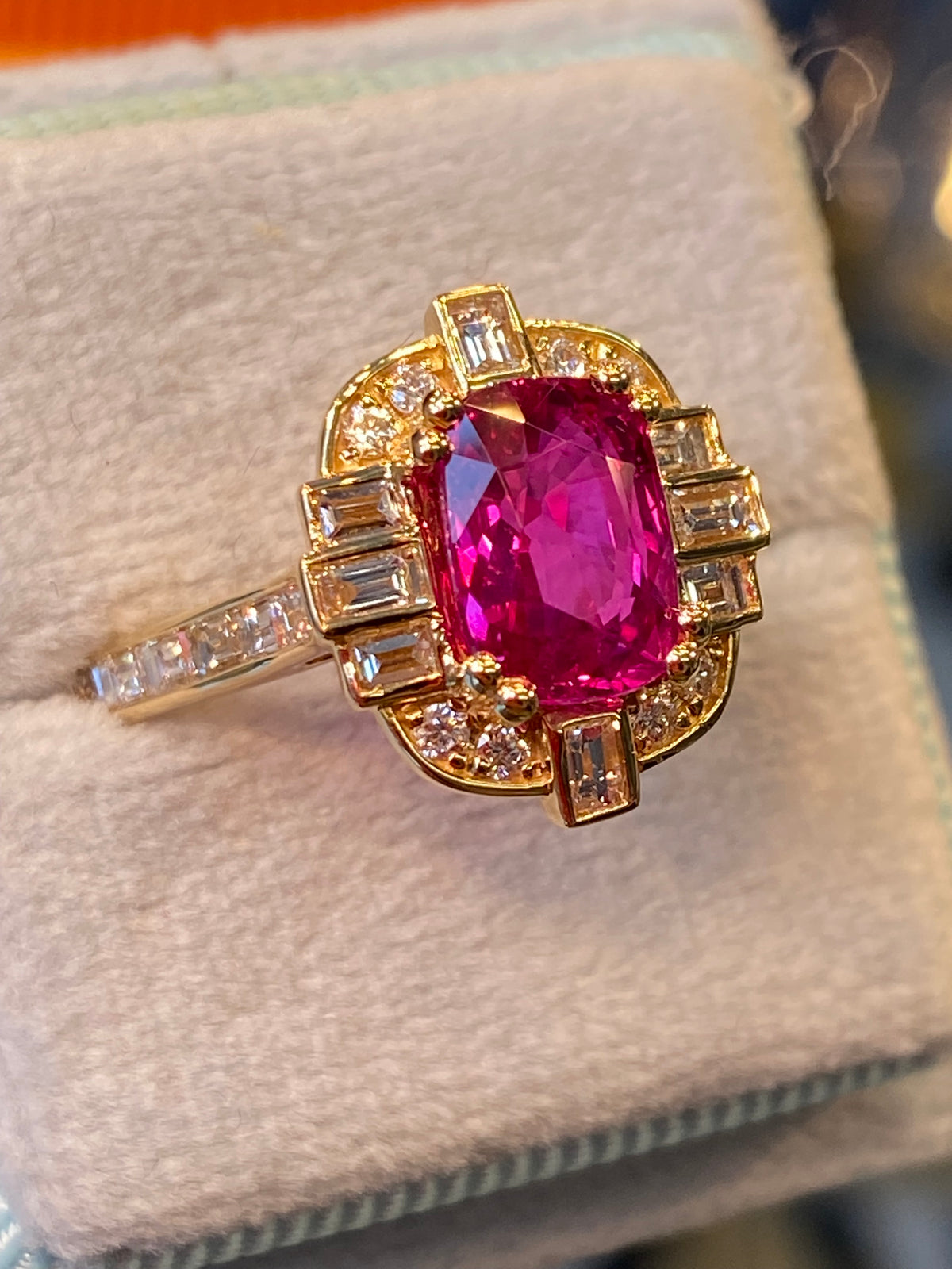 2.90 CTW Gubelin Certified No Heat Ruby and Natural Diamond Halo Ring in 18ct Yellow Gold