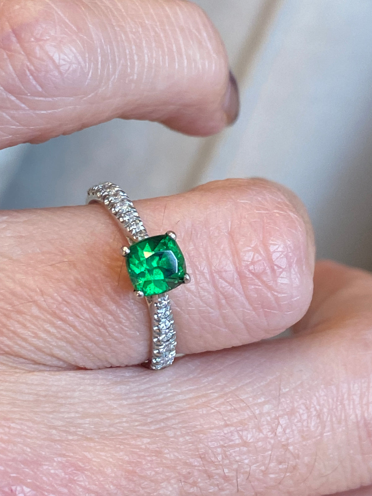 0.80 CTW Tsavorite Garnet and Natural Diamond Engagment Ring in Platinum