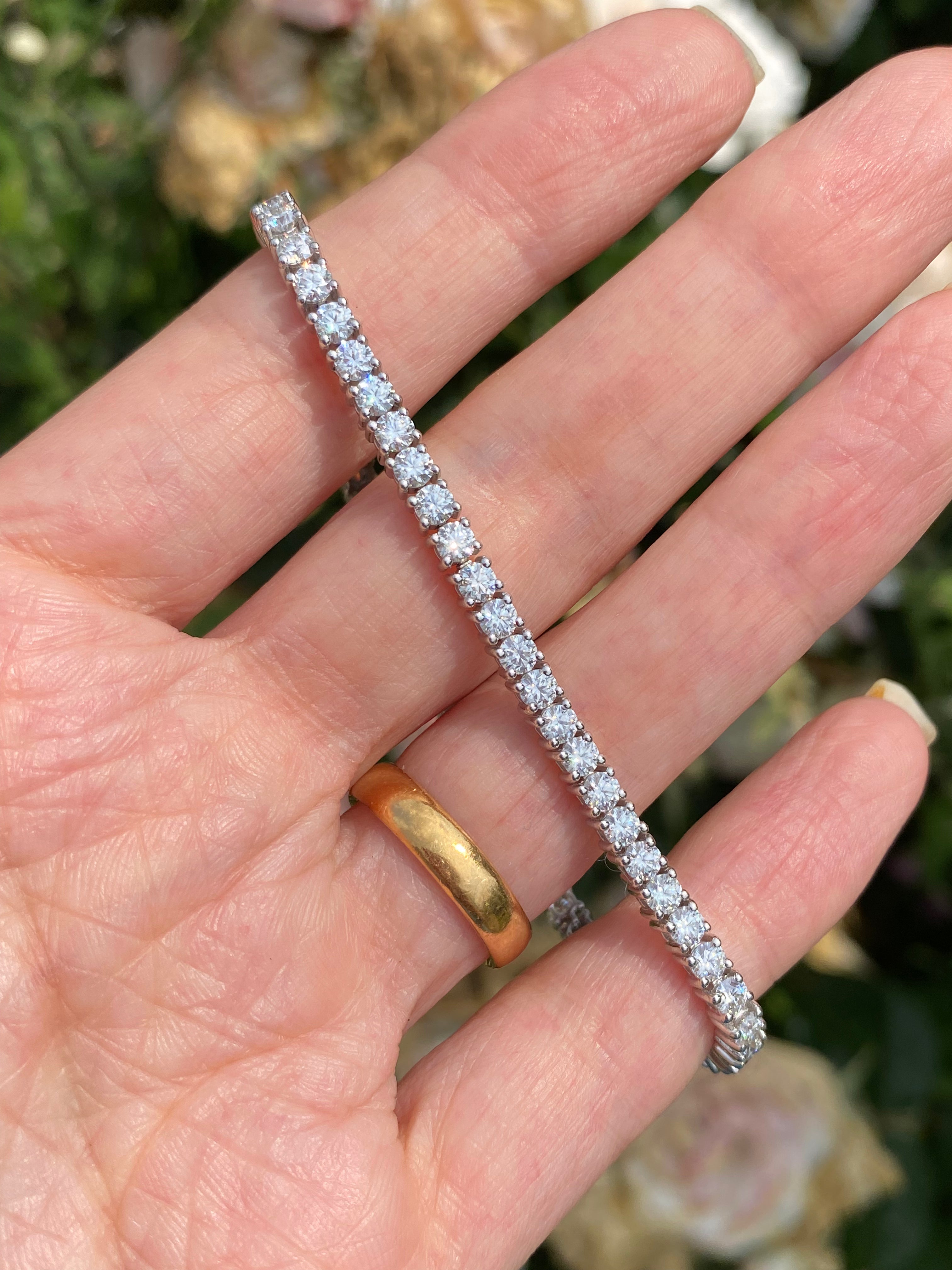 5.50 CTW Moissanite Tennis Bracelet in Sterling Silver