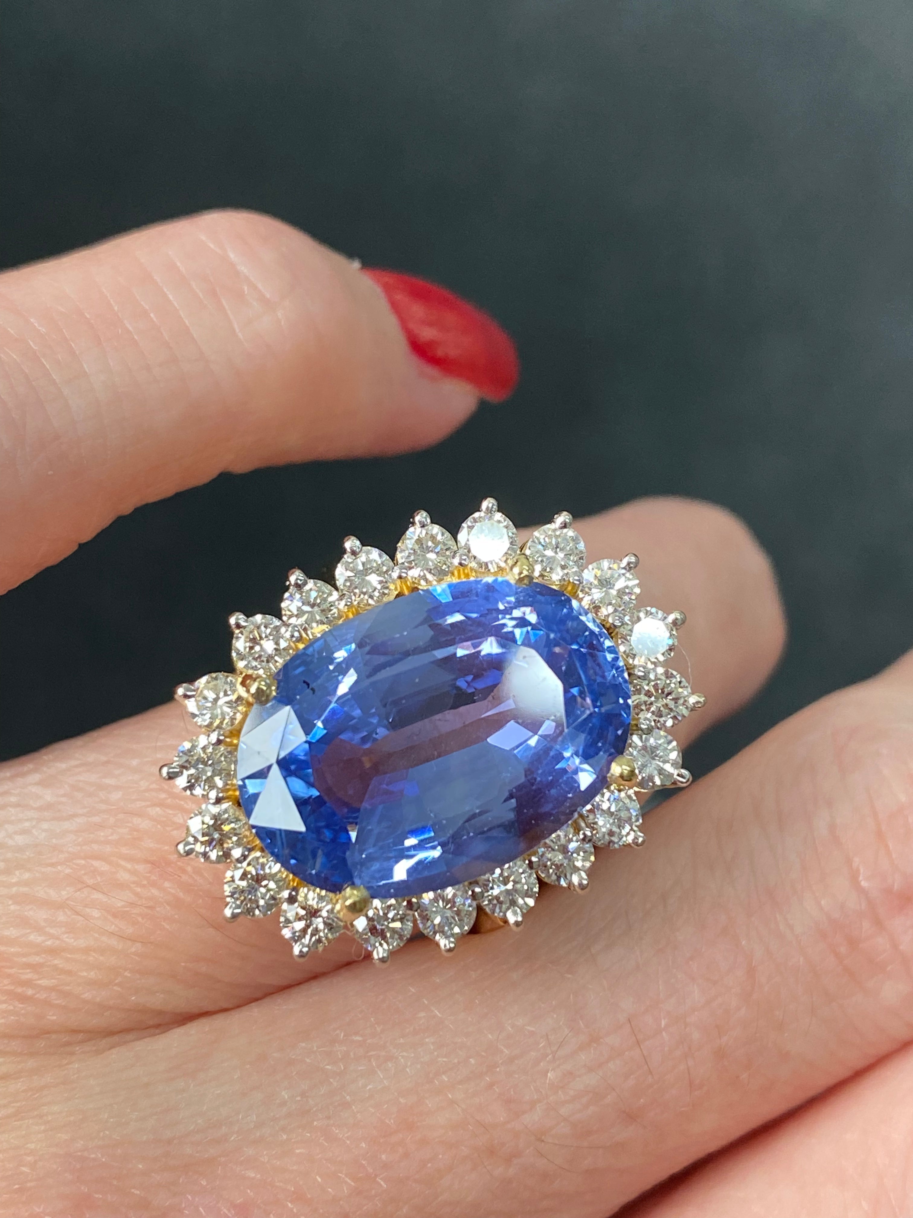 14 Carat Oval Cut Ceylon Blue Sapphire Unheated Engagement Ring in Yellow Gold 