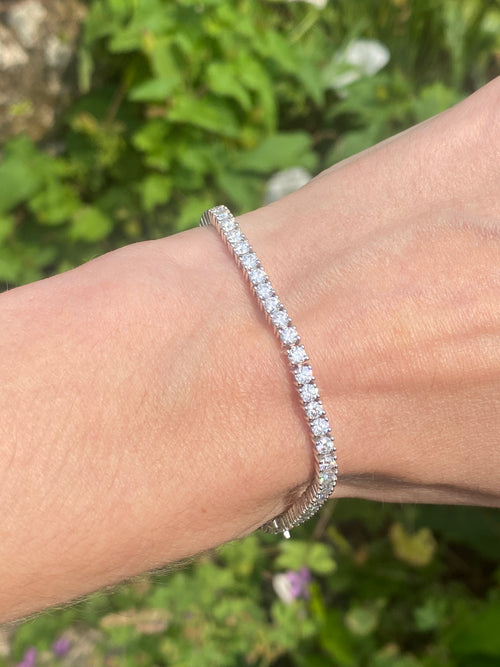 5.50 CTW Moissanite Tennis Bracelet in Sterling Silver