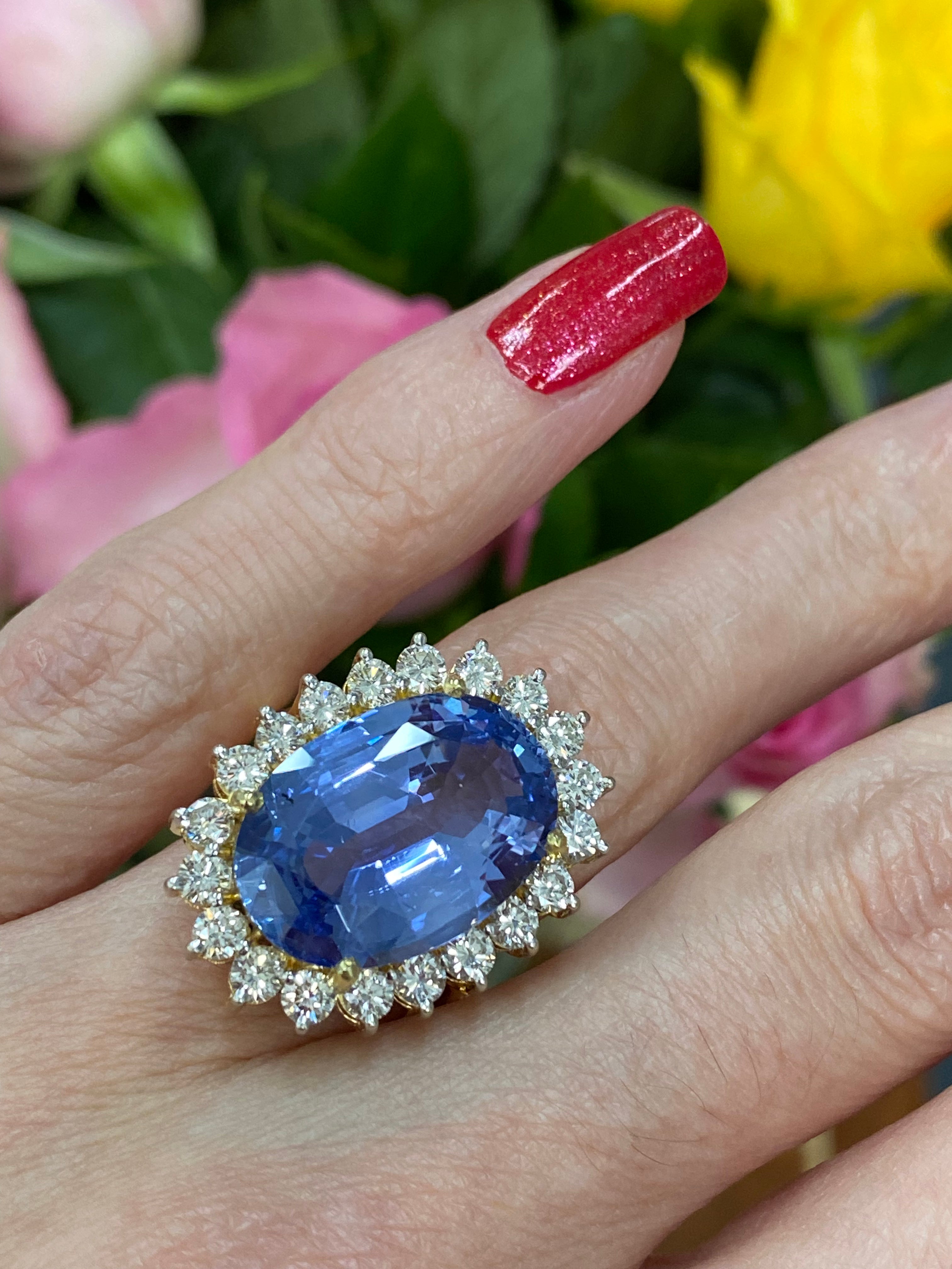14 Carat Oval Cut Ceylon Blue Sapphire Unheated Engagement Ring in Yellow Gold 