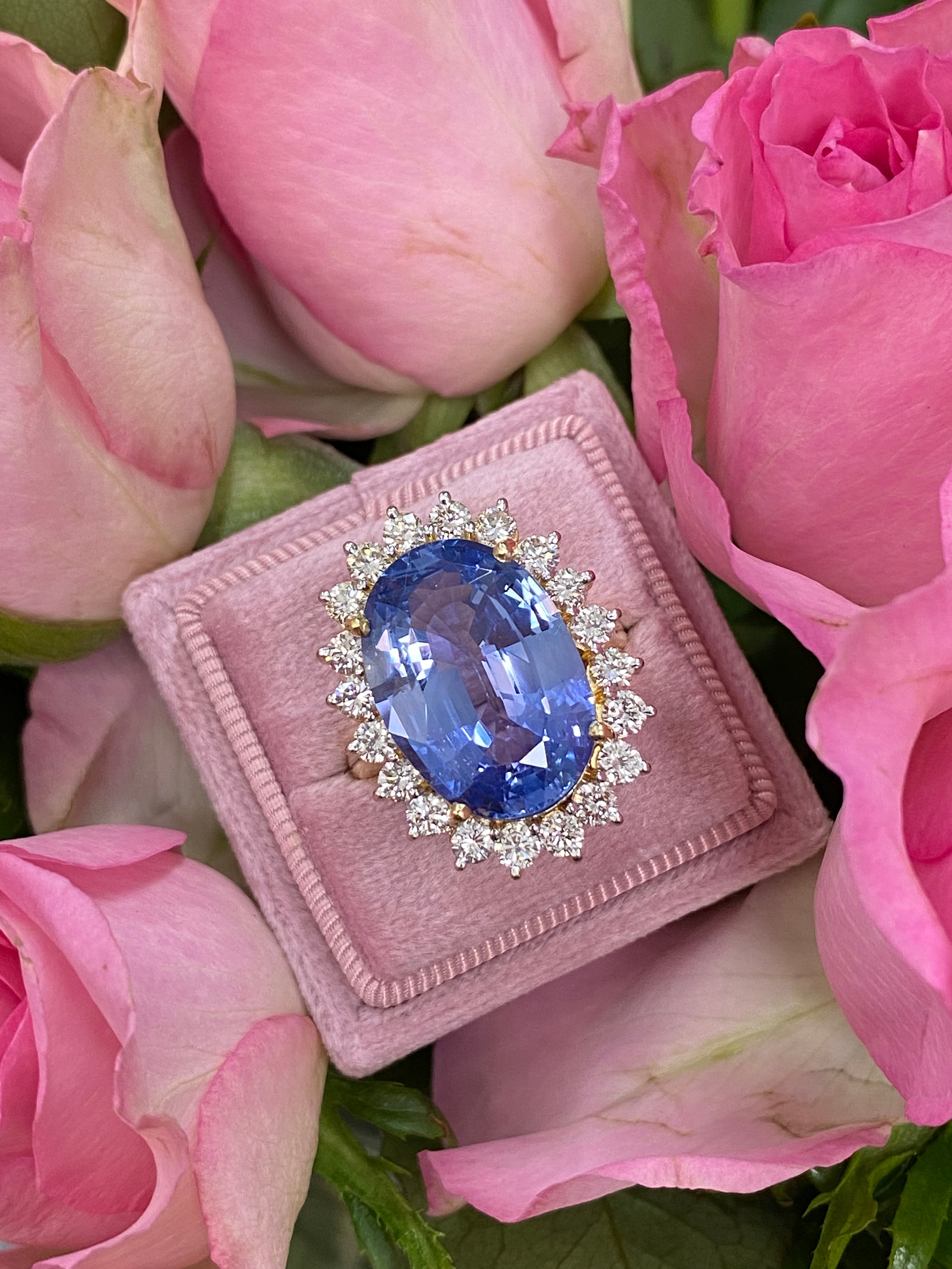 14 Carat Oval Cut Ceylon Blue Sapphire Unheated Engagement Ring in Yellow Gold 