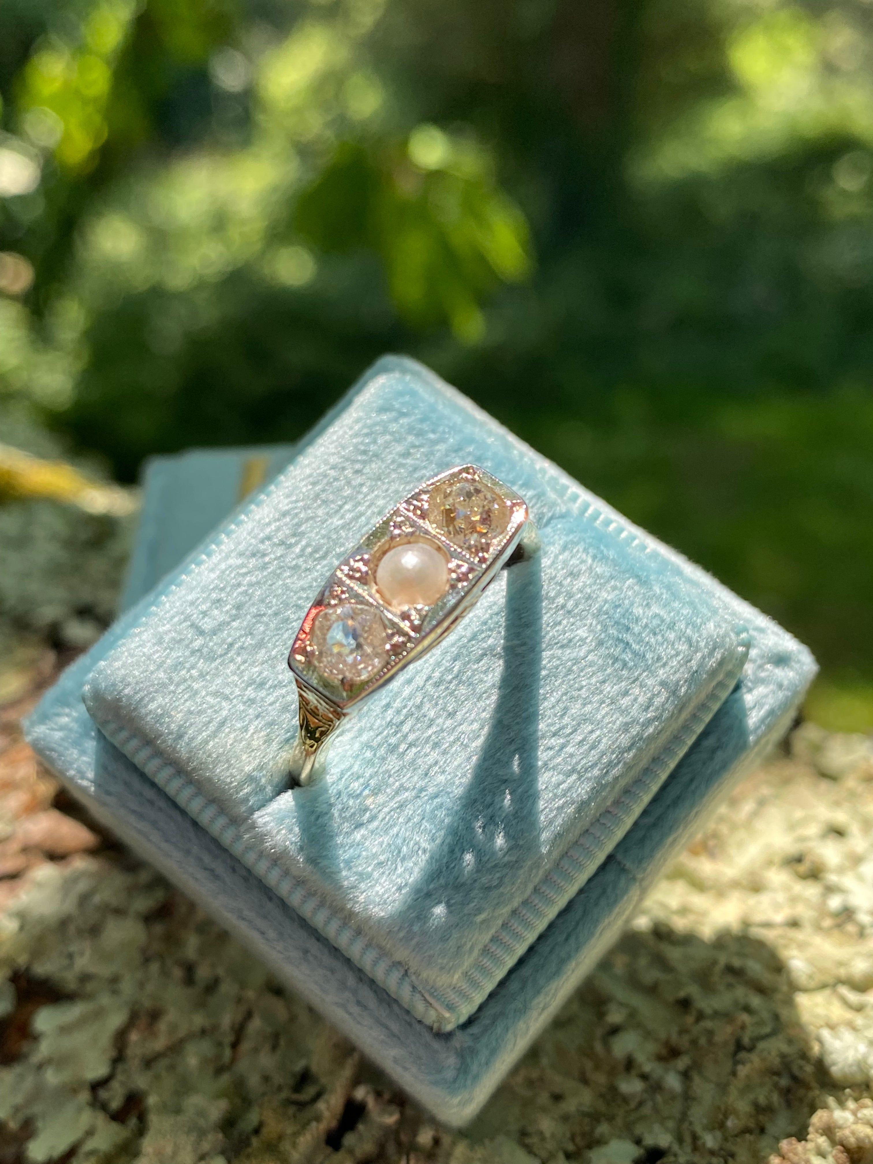 Antique Old Cut Diamond and Pearl Ring in 18ct Yellow Gold