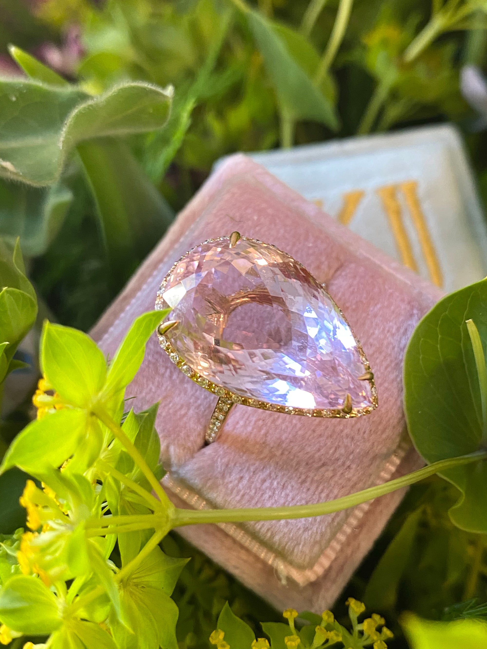 12.92 Carat Pear Cut Kunzite Cocktail Ring in Yellow Gold 