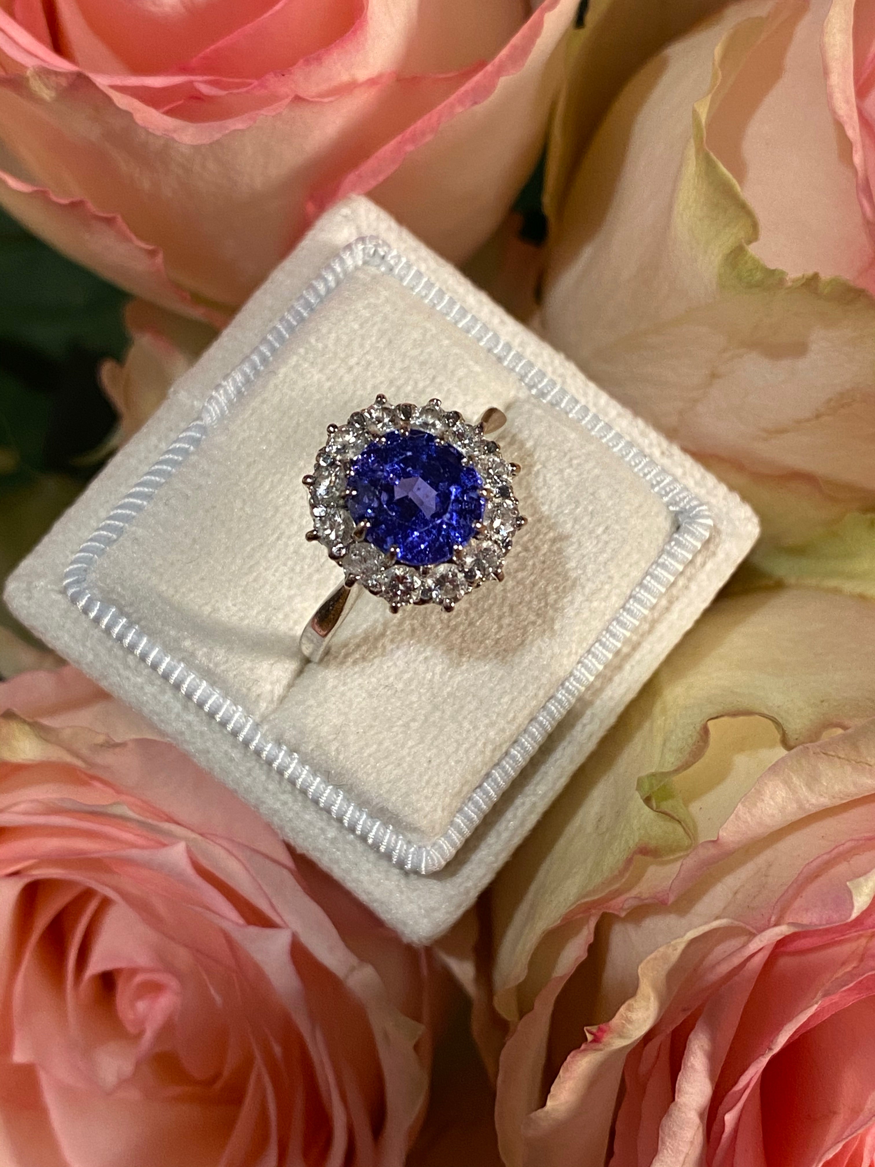 Antique 2.50 Carat Colour Change Blue Sapphire Halo Engagement Ring in Platinum