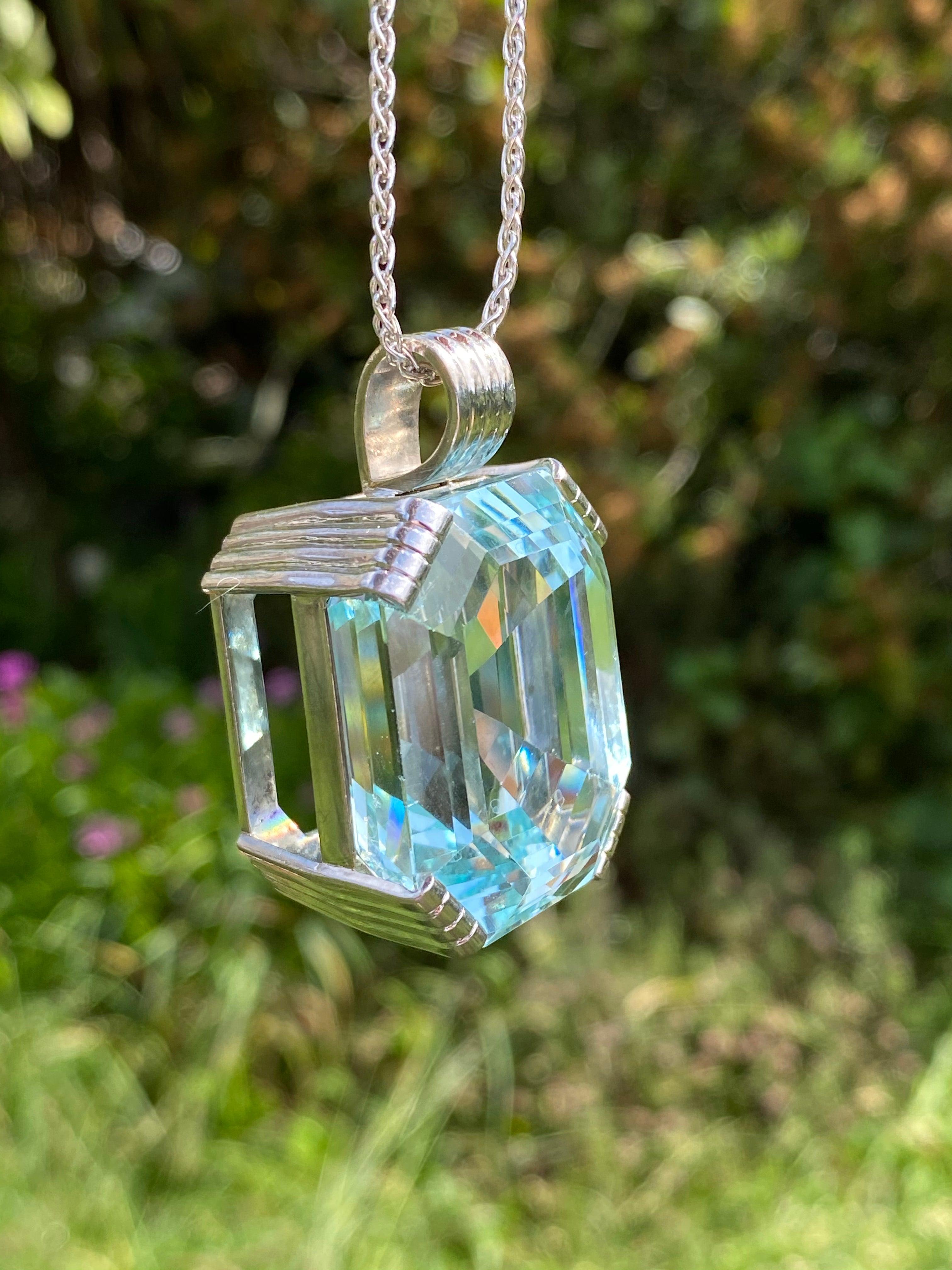 146.00 Carat Aquamarine Necklace in 18K White Gold