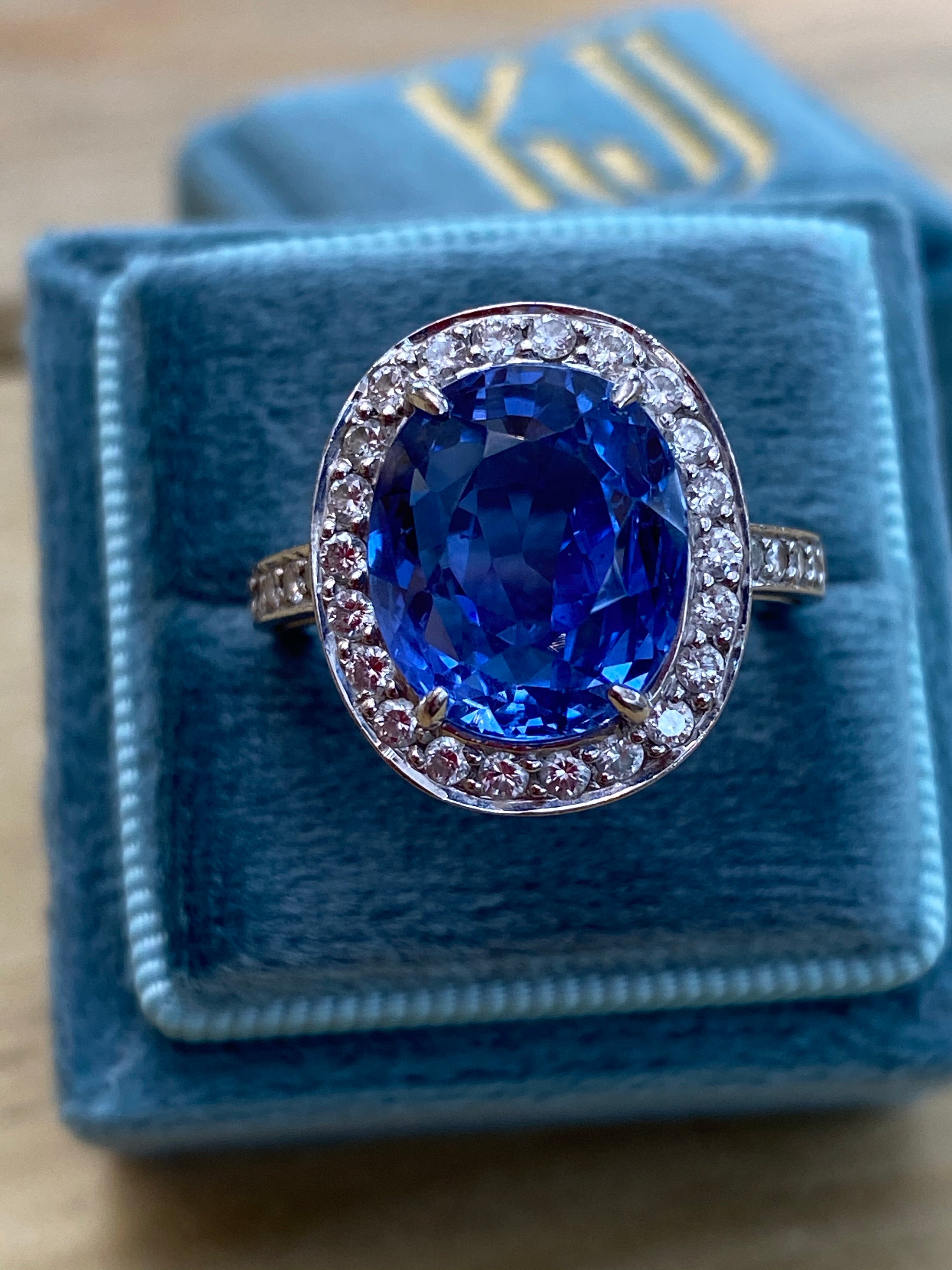 9.50 Oval-cut Carat Blue Ceylon Sapphire and DIamond Halo Ring 