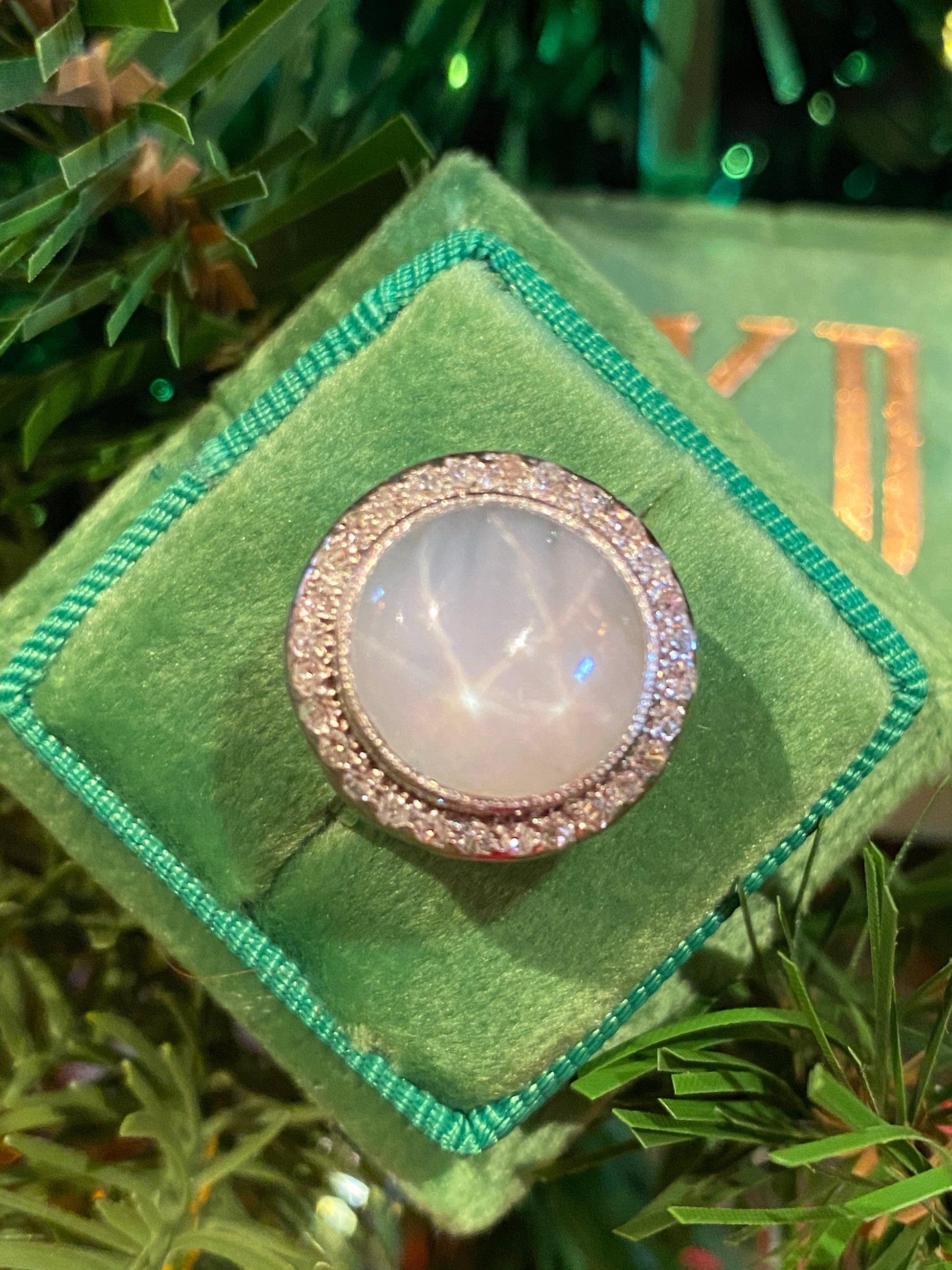 9.25 Carat Natural Star Sapphire and Diamond Ring 
