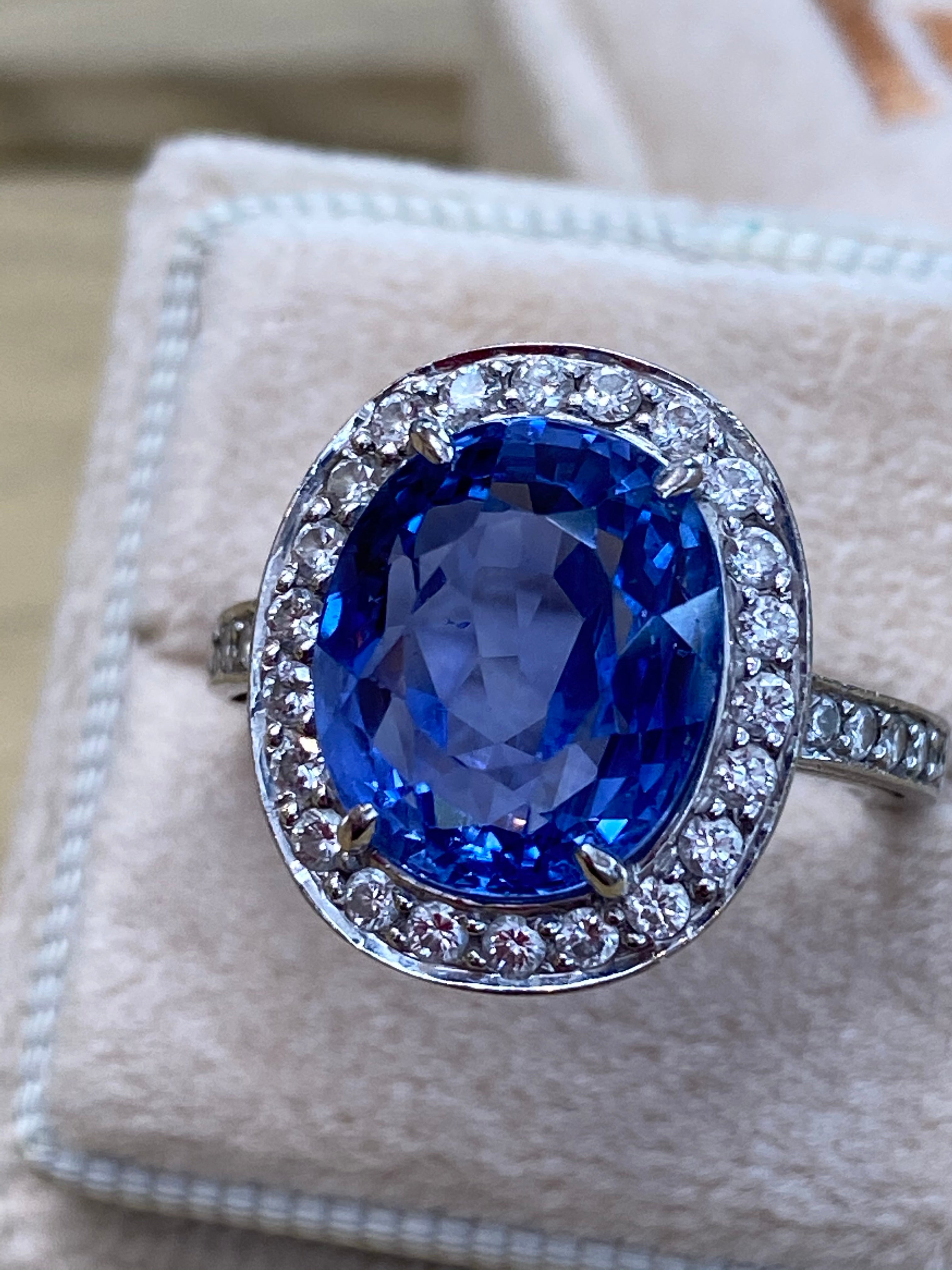9.50 Oval-cut Carat Blue Ceylon Sapphire and DIamond Halo Ring 