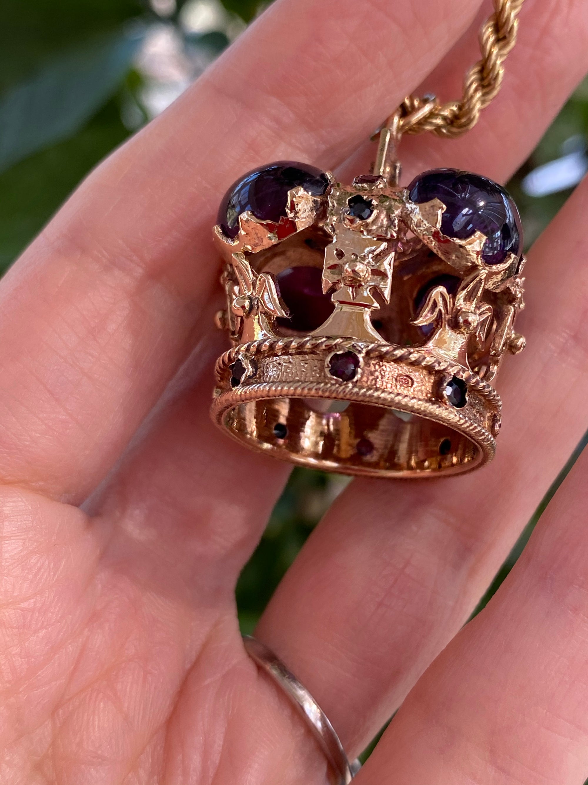 Huge Amethyst Crown Necklace in 9ct Yellow Gold
