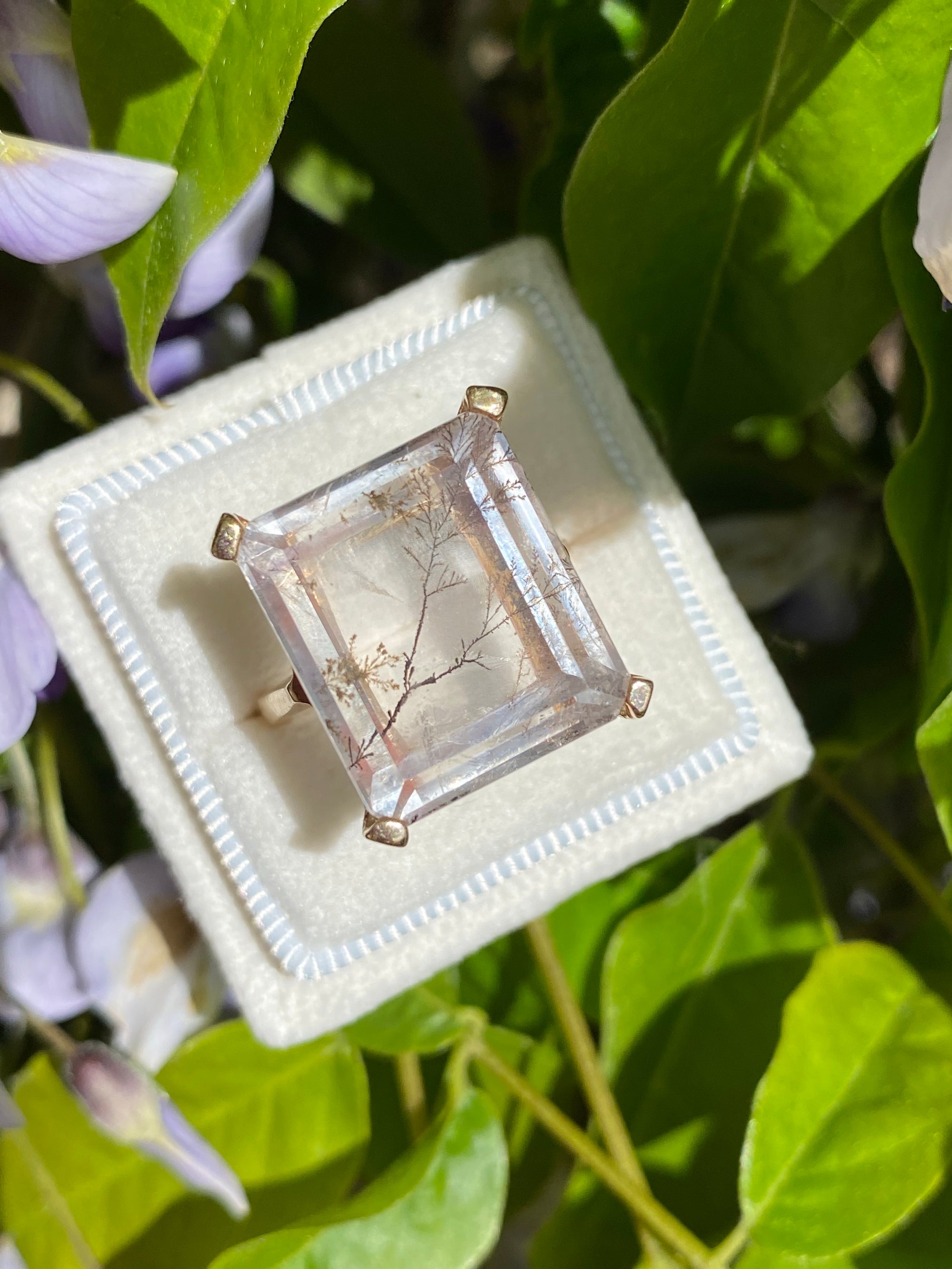 Vintage Dendritic Quartz Ring in Yellow Gold 